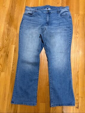 Kut from the Kloth Light Blue High Rise Baby Bootcut Jeans